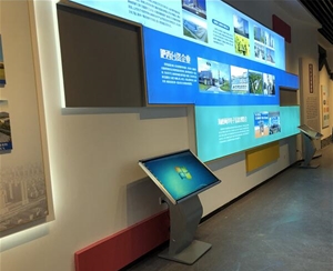 肥西縣劉銘傳紀(jì)念館新館43寸觸摸查詢一體機交付使用